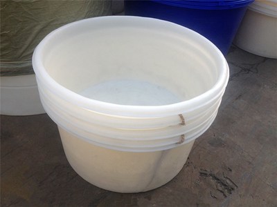 耐酸碱减水剂塑料储罐 选对容量与材质，保障化液存储安全